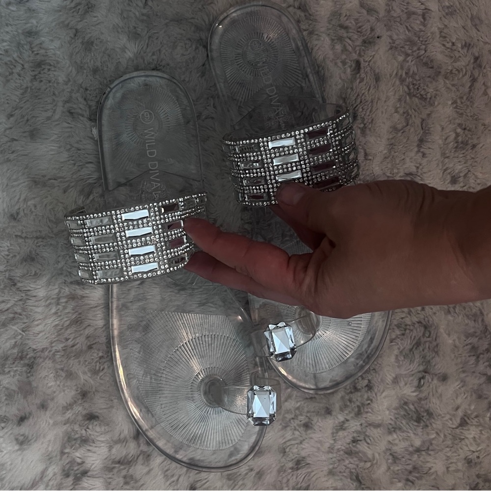Beautiful bling sandals!!!!